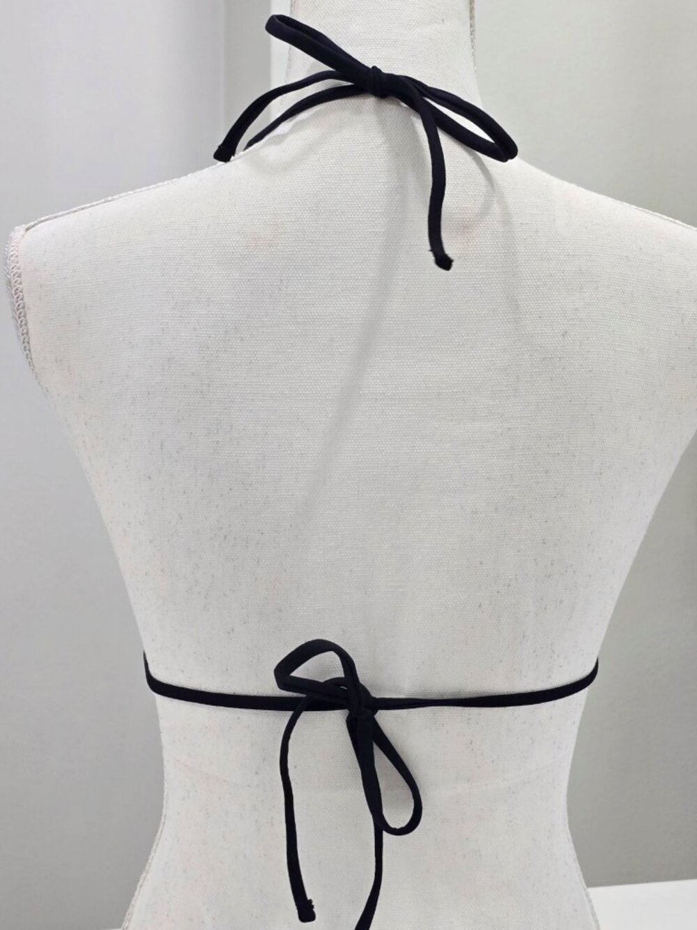 OP ✦ Triangle Bikini Top ✦ Black Pink Embroidered Adjustable Tie Closure Sz M - Picture 4 of 7